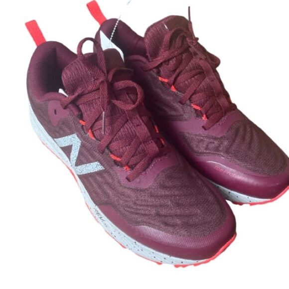 NEW BALANCE  plum purple All terrain trls3 // Women's 11 - Picture 2 of 6